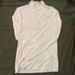 abercrombie white ribbed turtleneck shirt